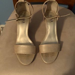 Women’s Open-Toe Heels Size 5 1/2